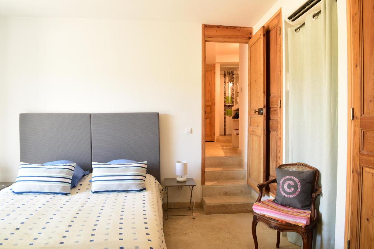 Domaine De La Font Des Peres - Teritoria Hotel Le Beausset Luaran gambar