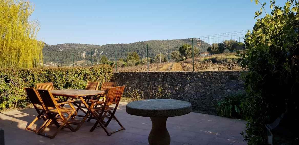 Domaine De La Font Des Peres - Teritoria Hotel Le Beausset Luaran gambar